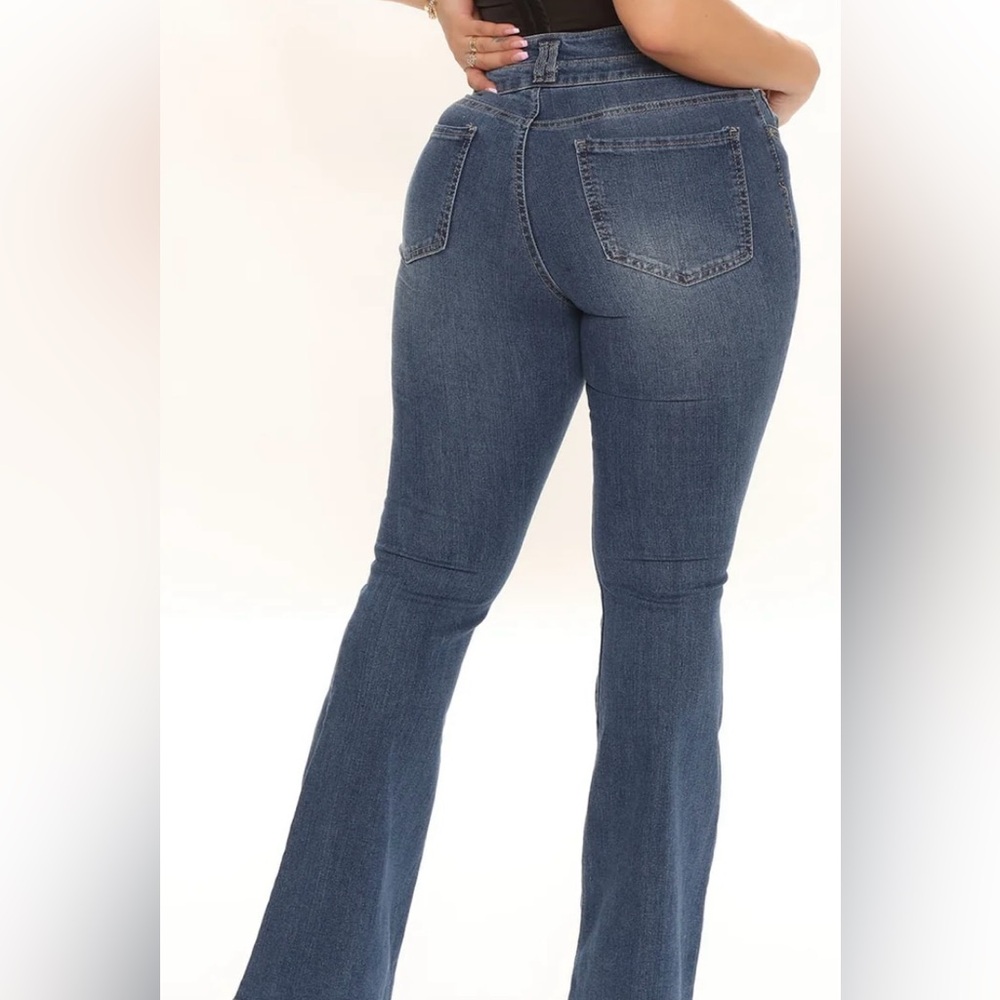 Fashion Nova Classic Blue Women's Jeans - Picture 2 of 2